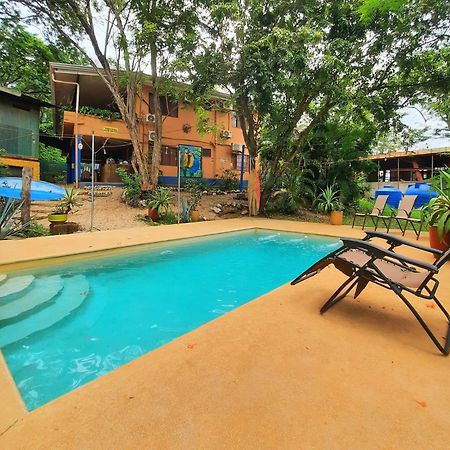 Casa Pura Vida Surf Hostel - Tamarindo Costa Rica Exterior photo