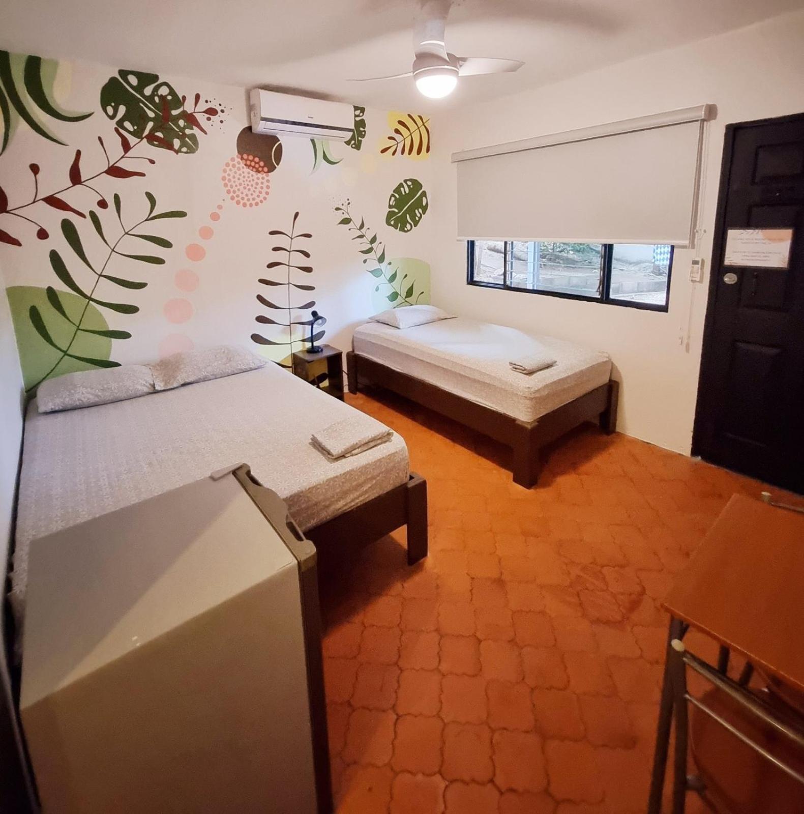 Casa Pura Vida Surf Hostel - Tamarindo Costa Rica Exterior photo