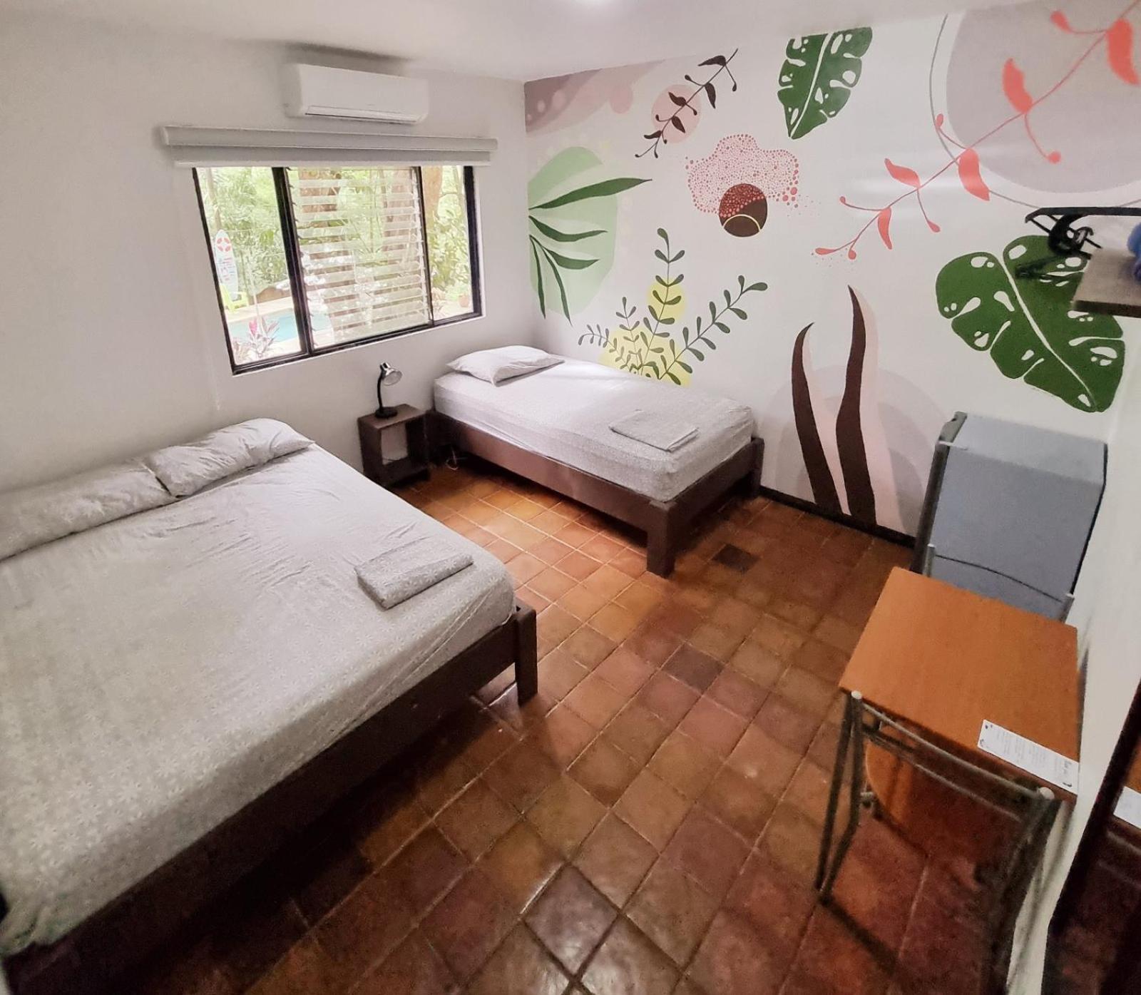 Casa Pura Vida Surf Hostel - Tamarindo Costa Rica Exterior photo